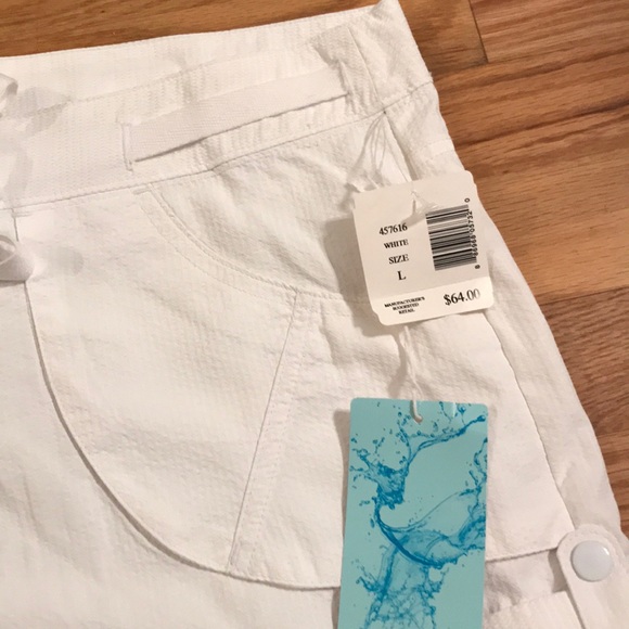 Shorts - Picture 2 of 6